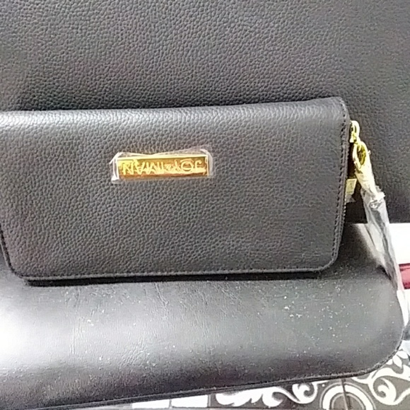 Purse - Picture 3 of 5